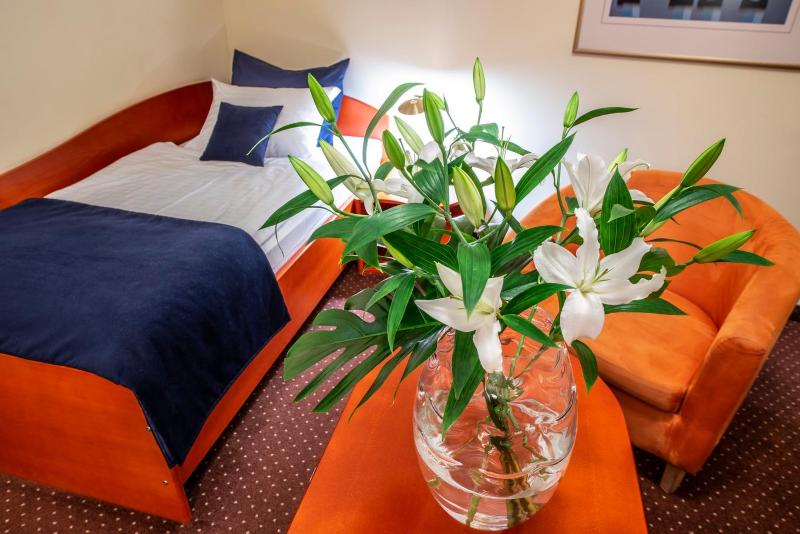 Double Room image 4