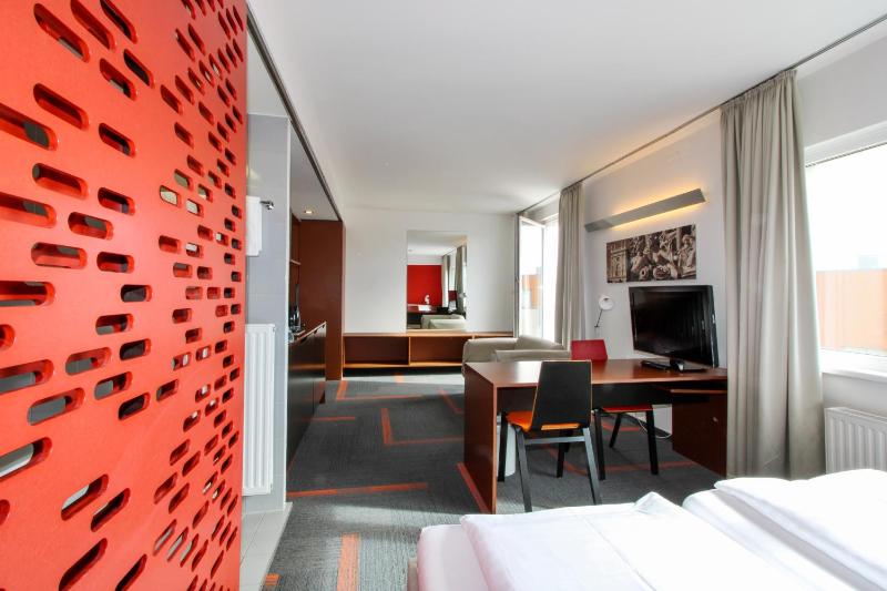 One-Bedroom Apartment image 2