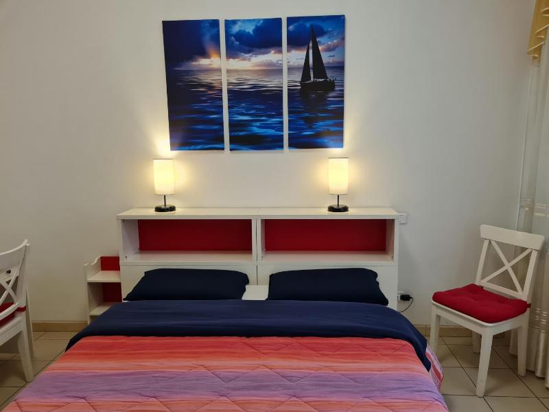 Double Room with Private External Bathroom image 1