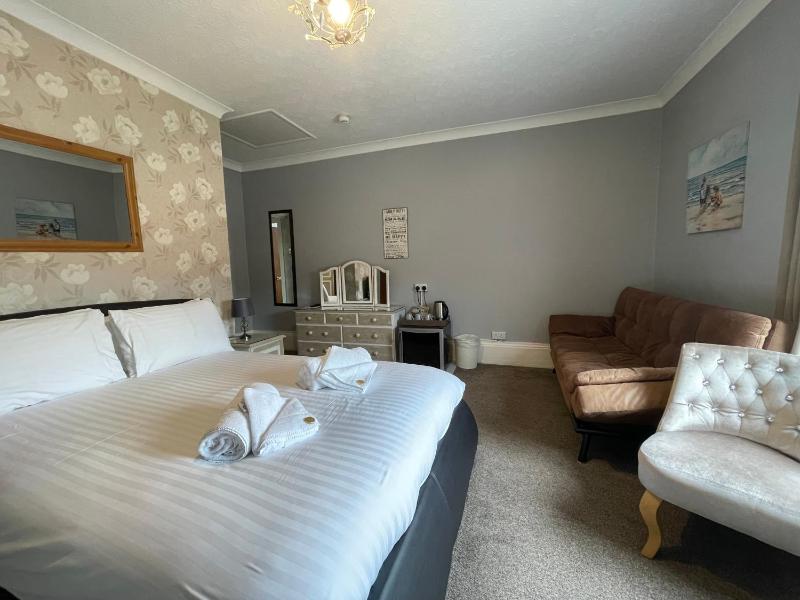 Family Suite (2 Adults + 3 Children) image 2