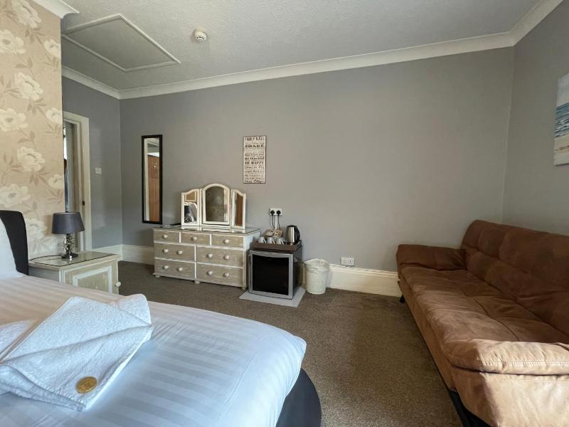 Family Suite (2 Adults + 3 Children) image 3