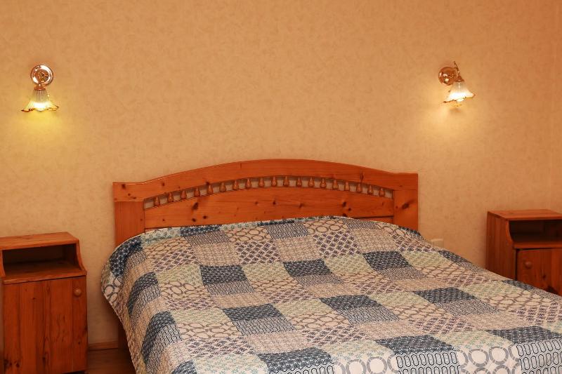 Double Room with Extra Bed image 1