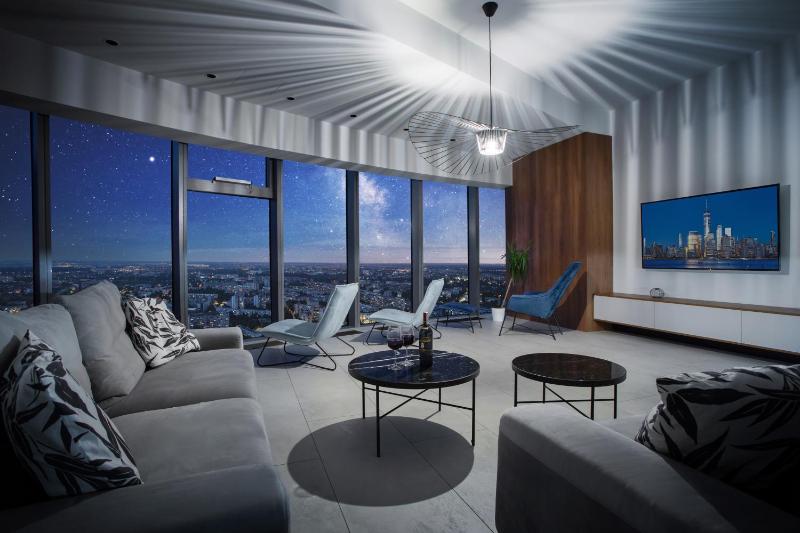 Sky Tower Apartamenty - In The Sky Apartments - image 33