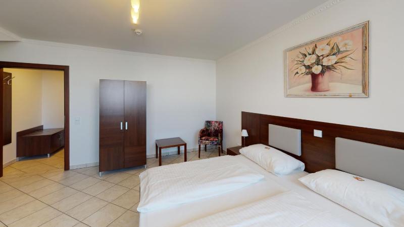 Standard Double Room image 1