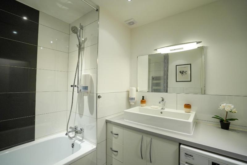 Holló 12 Apartment - image 14