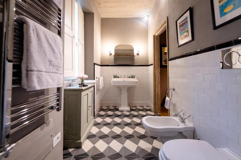 Borgo Signature Rooms - image 13