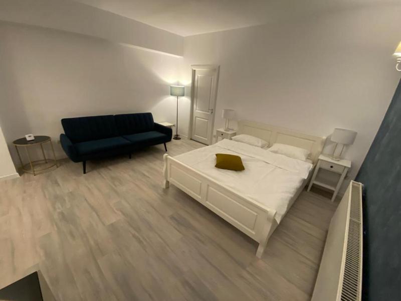 TEN APARTAMENT - image 14