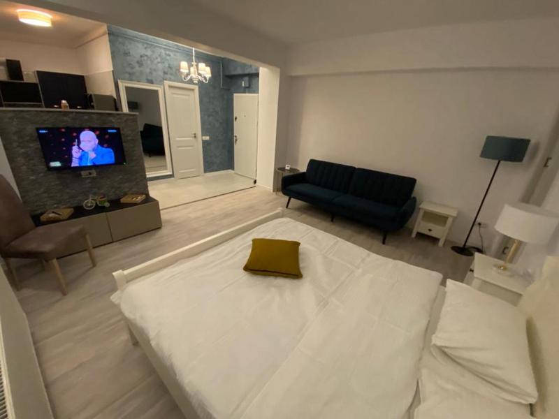 TEN APARTAMENT - image 13