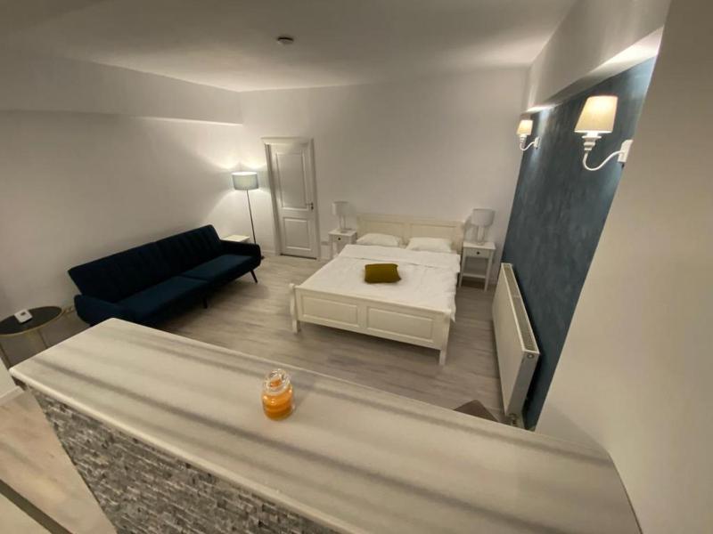 TEN APARTAMENT - image 5
