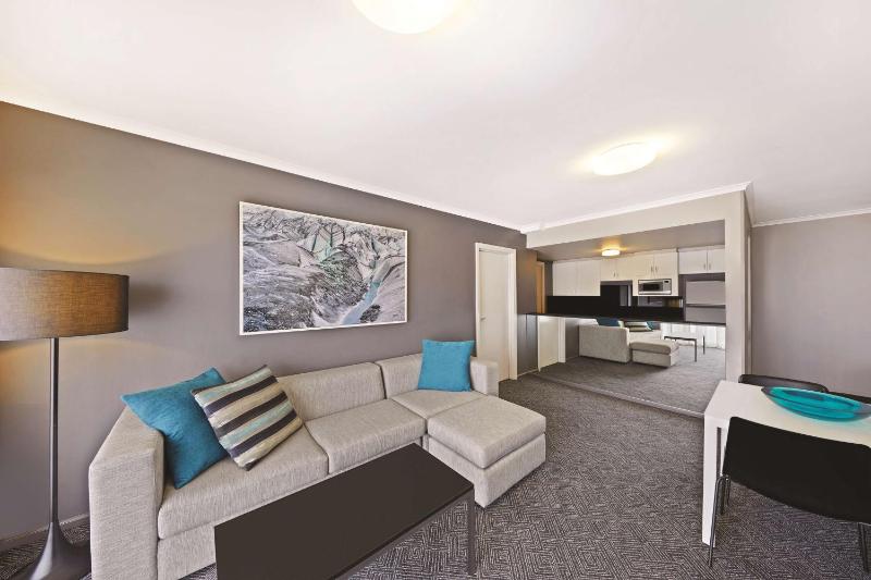 Two Bedroom Twin Apartment image 3