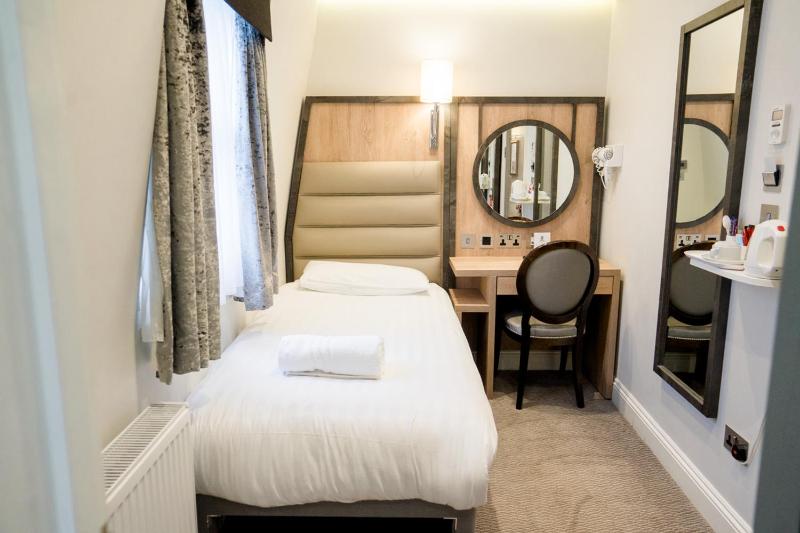 Standard Single Room image 1