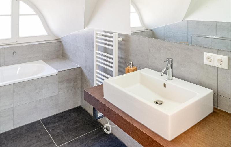 Two-Bedroom Holiday Home image 3