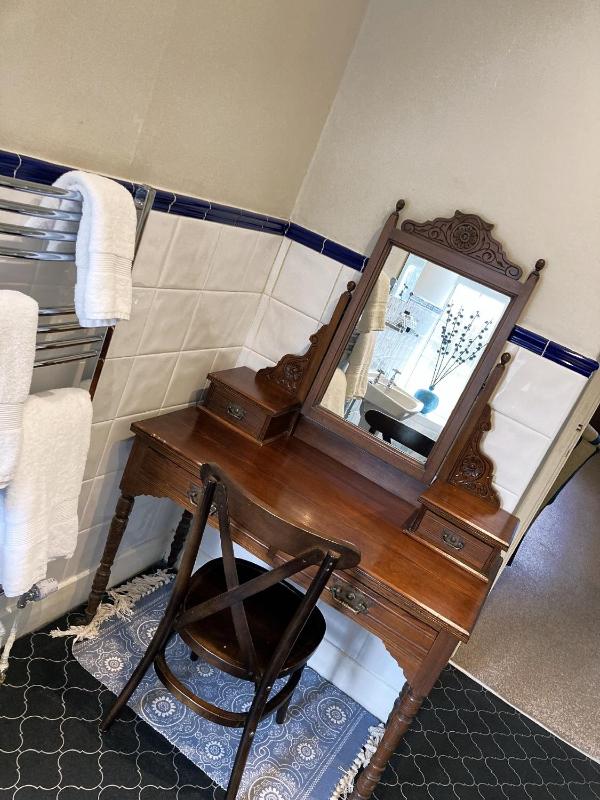 Superior Double Room image 2