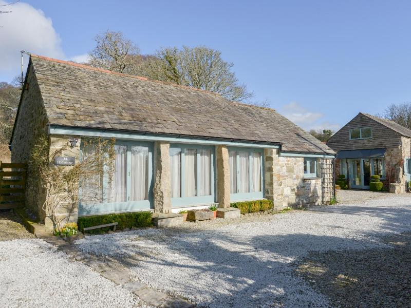 Hideaway Barn - image 1