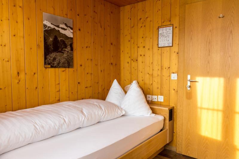 Single Room image 4