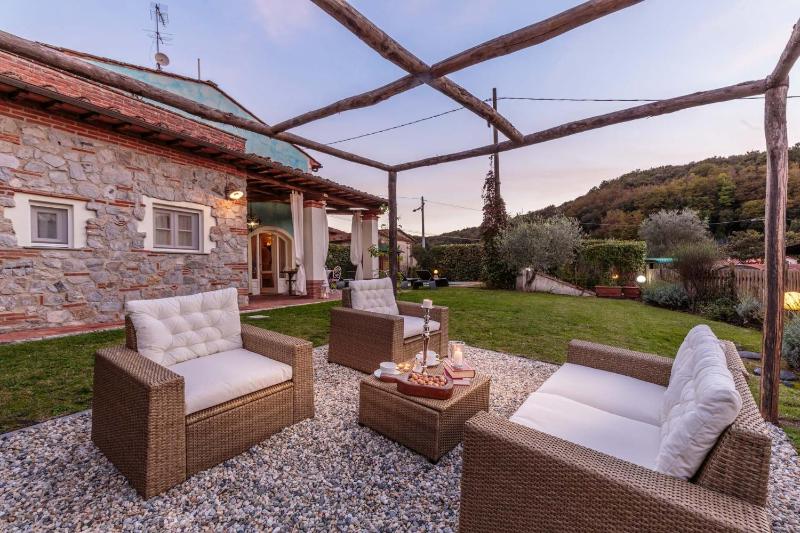 Rondini Farmhouse with pool - image 41