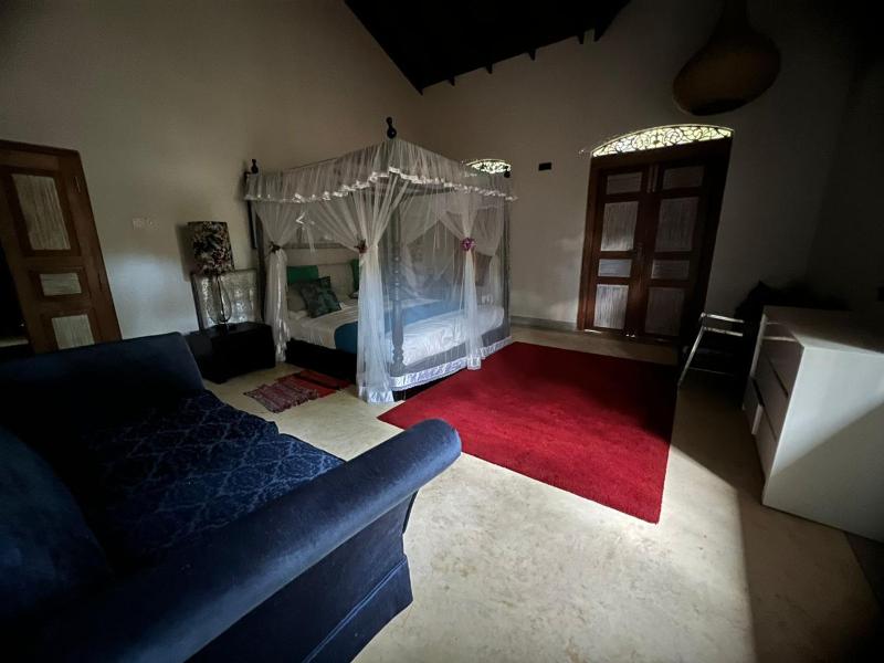 Angelica Villa - image 22