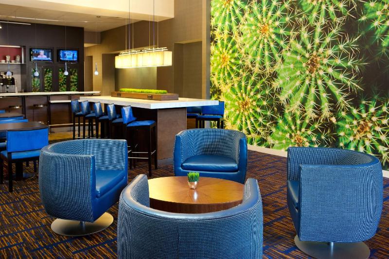 Courtyard by Marriott Houston Downtown/Convention Center - image 18