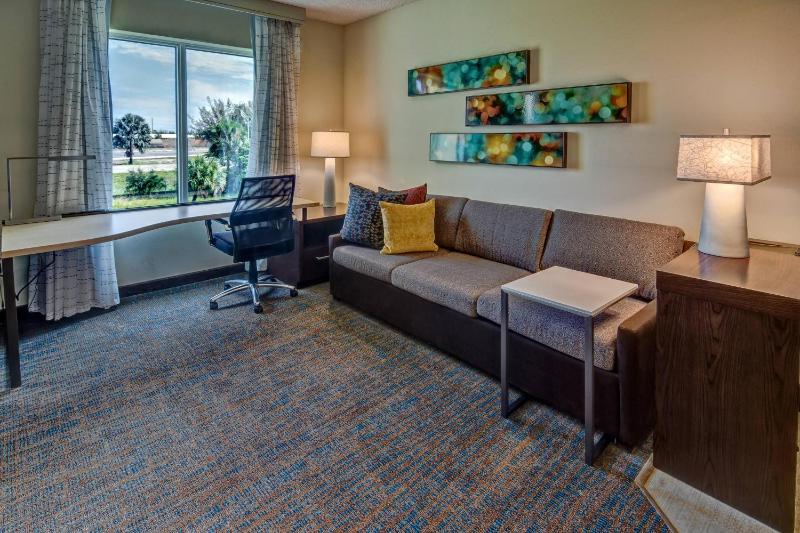 King Studio Suite with Sofa Bed - Hearing Accessible image 3