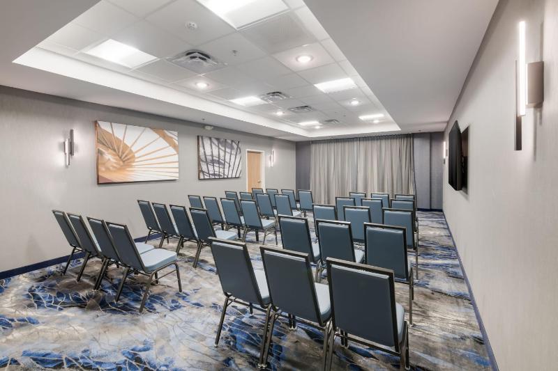 Fairfield by Marriott Inn & Suites Virginia Beach Town Center - image 15