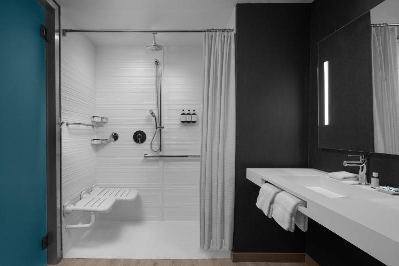 AC Hotel Tampa Airport - image 8