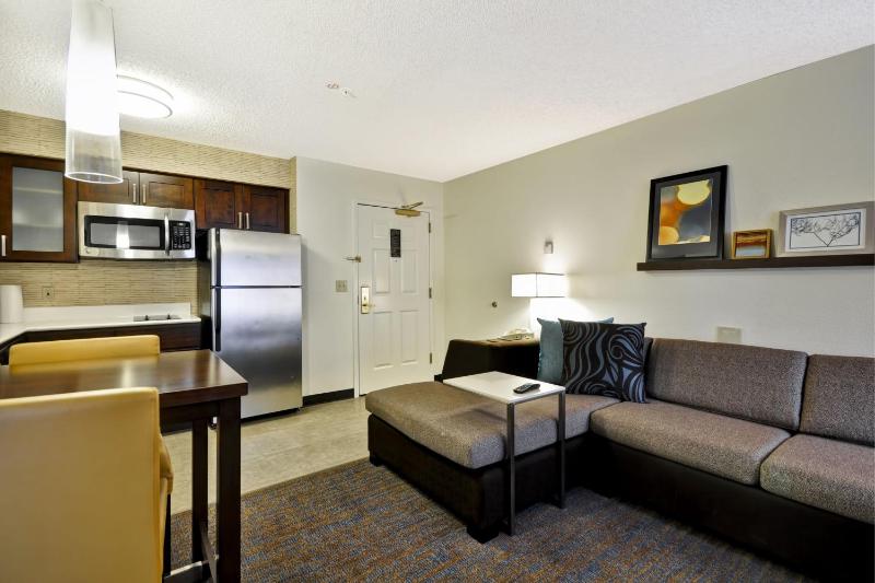 Residence Inn by Marriott Jacksonville Airport - image 32