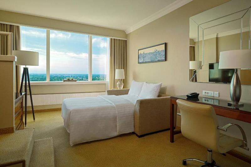 Bi-Level Suite image 3