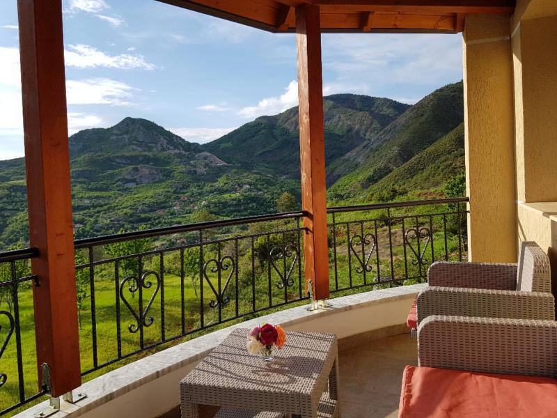 Suite with Mountain View image 4