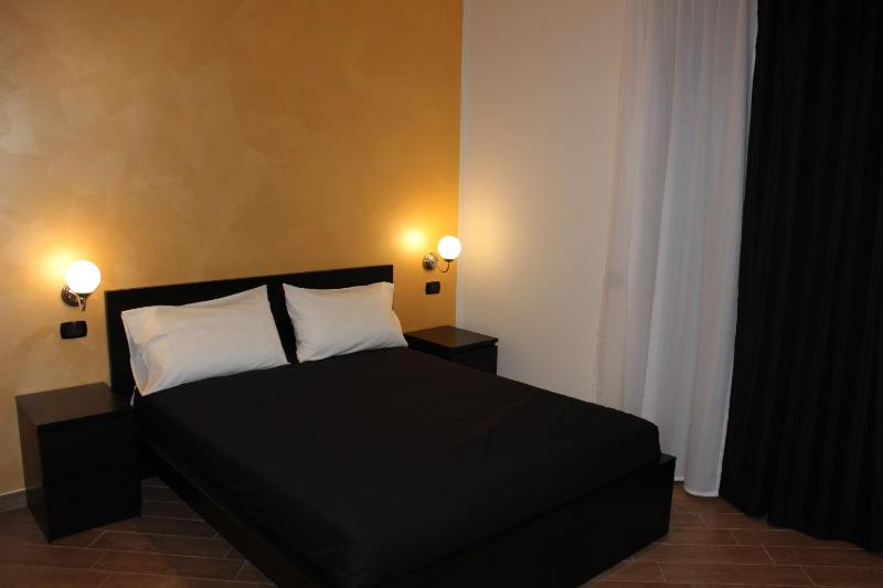 Triple Room with Garden View image 3