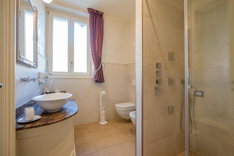 Superior Double Room image 2