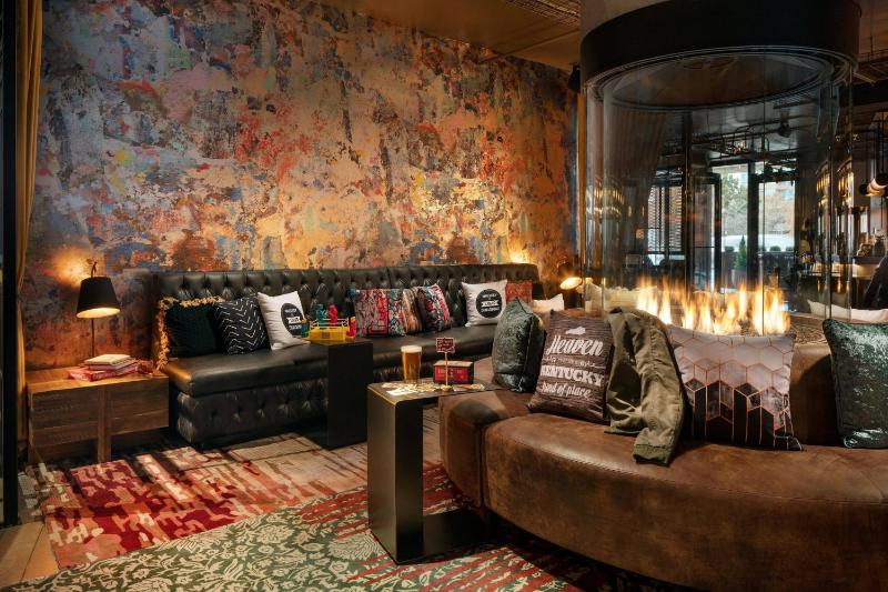 Moxy Louisville Downtown - image 23