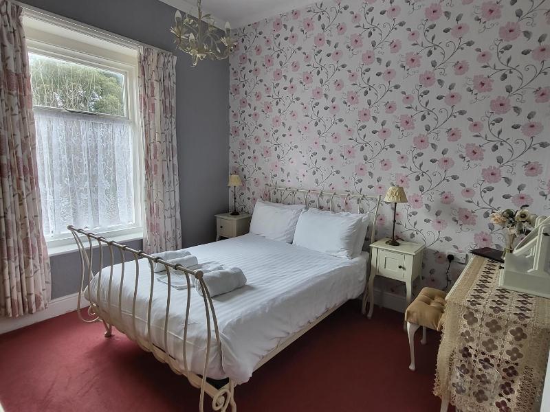 Double Room image 1