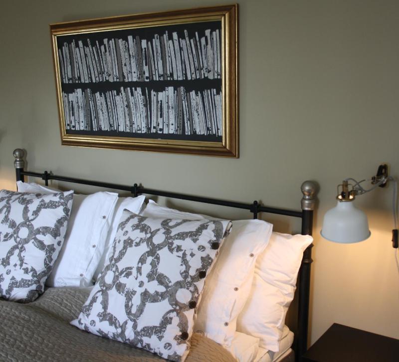 Double Room with Private Bathroom image 2