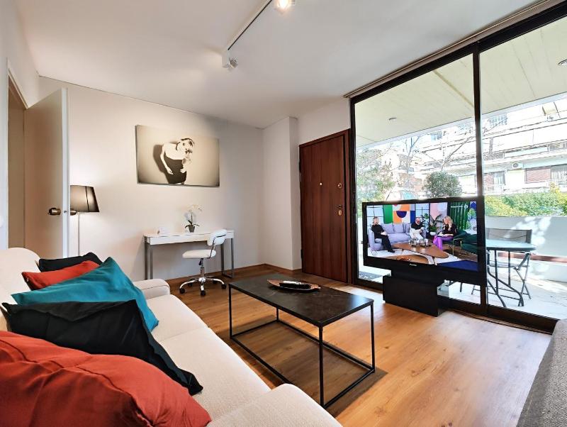 One-Bedroom Apartment with Balcony (A2) image 3