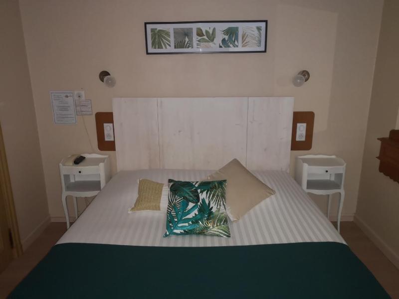 Superior Family Room image 4