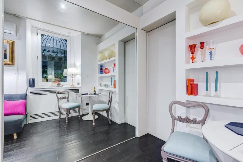 Via Condotti Private Suite - image 15