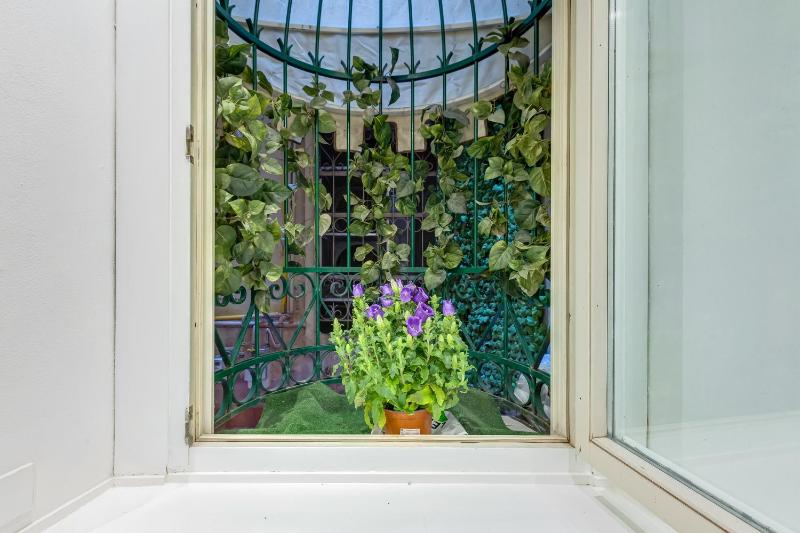 Via Condotti Private Suite - image 7