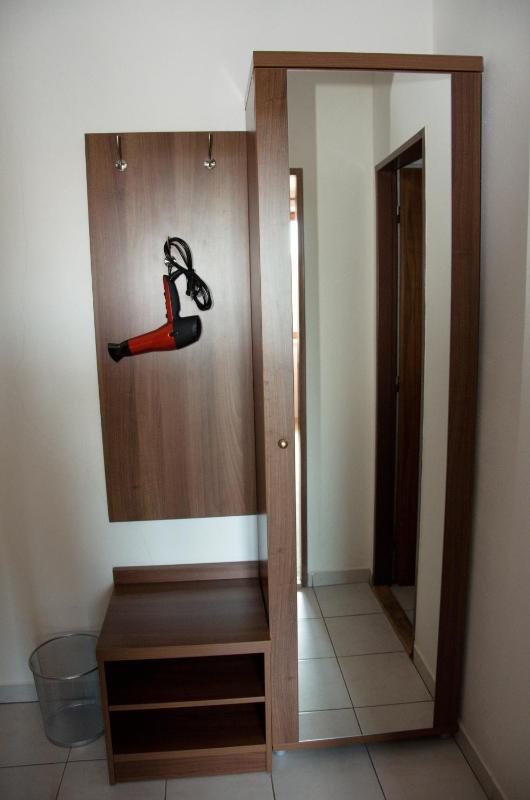 Single Room image 2