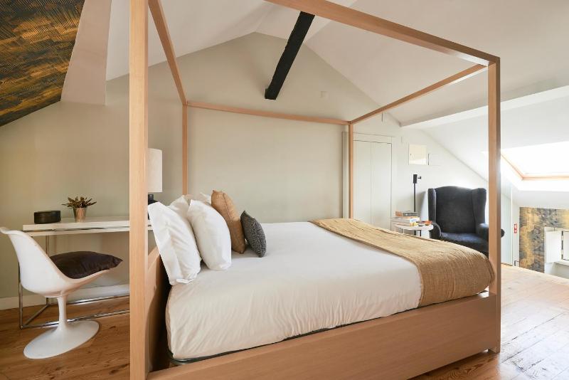 Studio Apartment with Sea View image 1