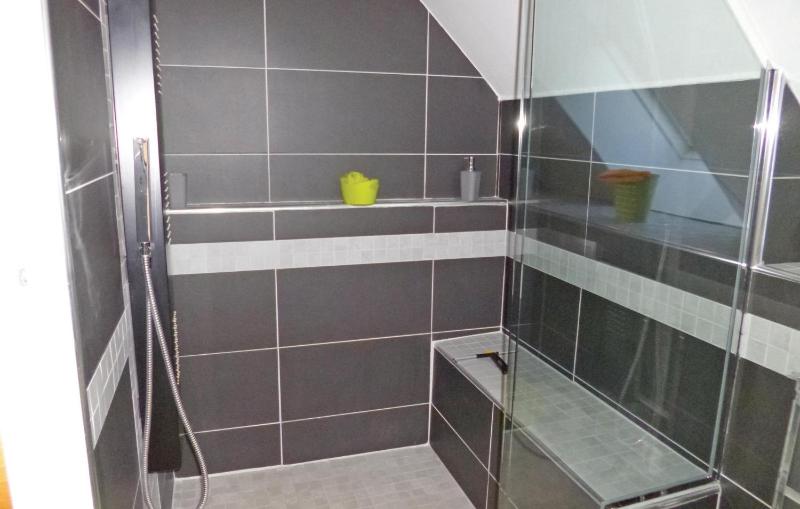 Three-Bedroom Holiday Home  image 4