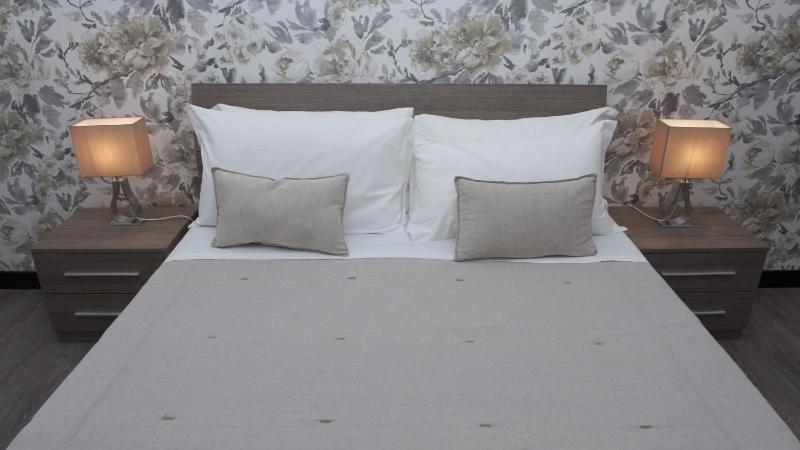 Standard Suite image 4
