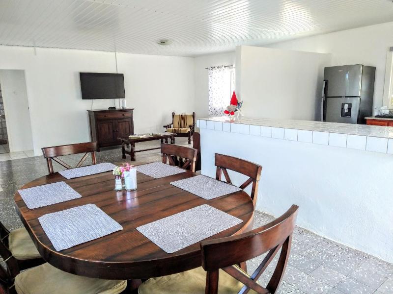 Traditional Aruban Home close to Surfside Beach - image 5