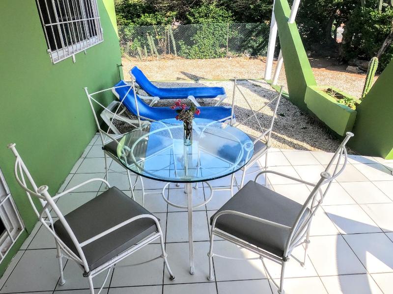 Traditional Aruban Home close to Surfside Beach - image 10