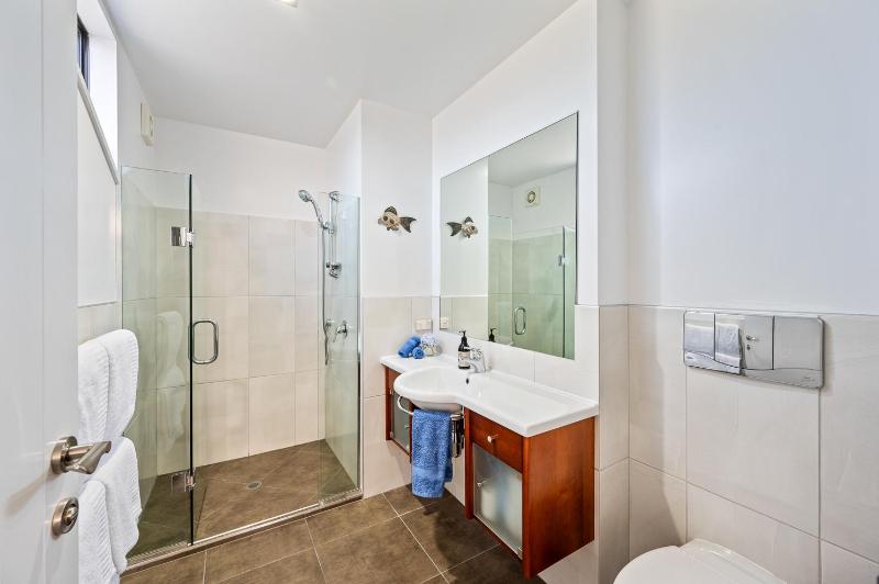 IRONSIDE LAKEVIEW TOWNHOUSE - image 26