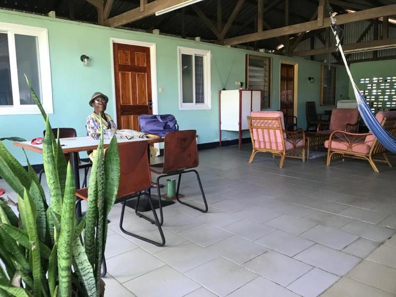 Unu Pikin Guesthouse - image 12