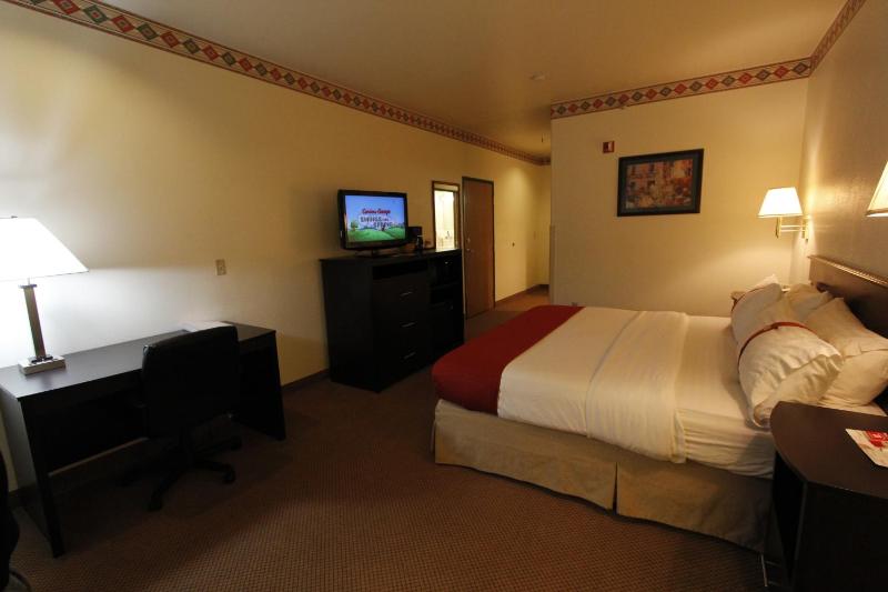 King Room- Non-Smoking image 2