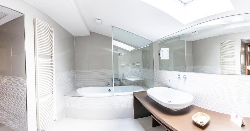 Suite image 1