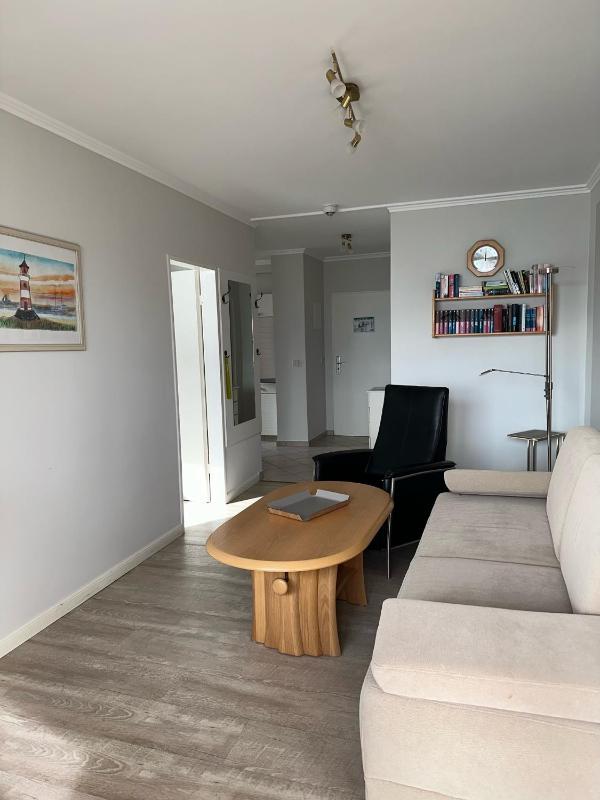One-Bedroom Apartment with Sea View image 2