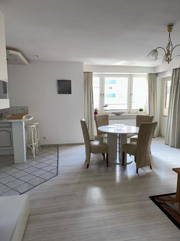 One-Bedroom Apartment image 1