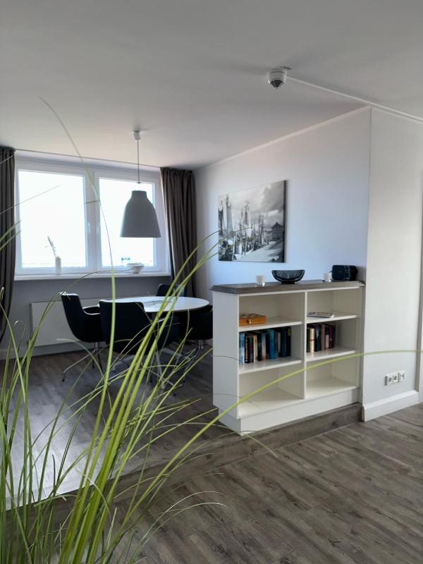 Apartment with Sea View image 3